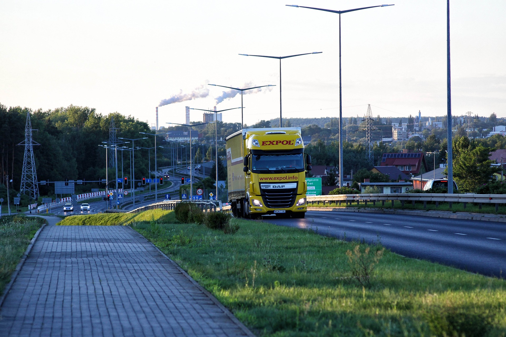 Euro Truck Simulator 2: Przeżyj emocje pracy kierowcy ciężarówki na europejskich drogach